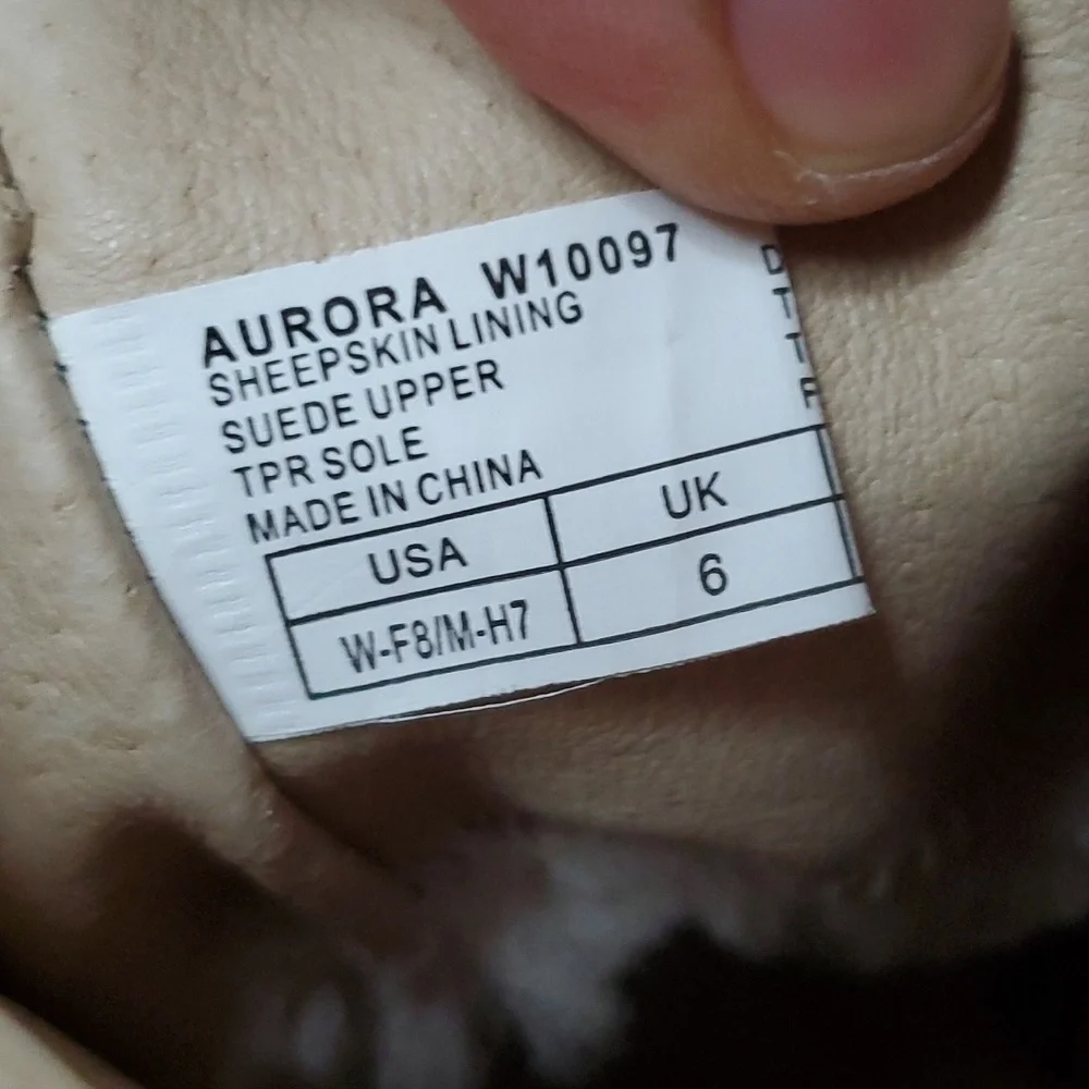 Emu aurora suede